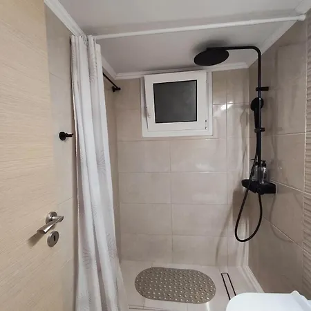 شقة Near & Pefkias Forest -cozy Minimalist Flat