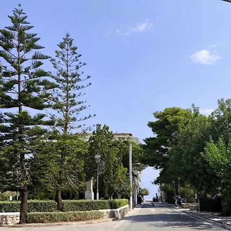 شقة Near & Pefkias Forest -cozy Minimalist Flat غزيلوكاسترون
